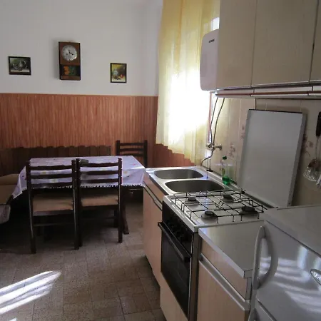公寓 Comfortable House In Pag Dalmatia, Crotia *